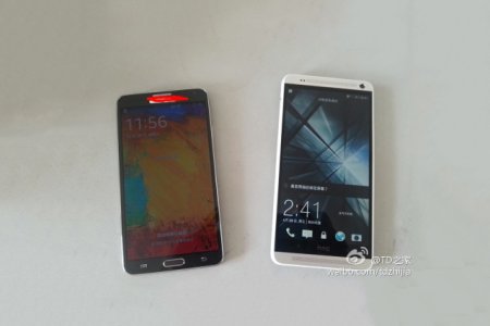 Size Comparison of HTC One Max And Samsung Galaxy Note 3.jpg