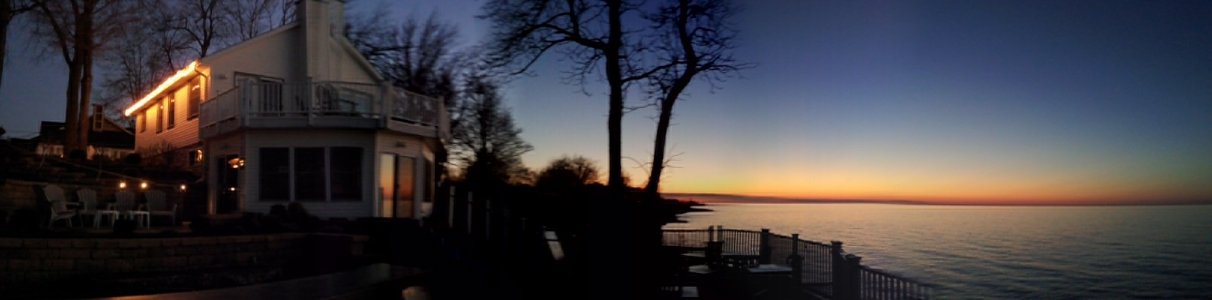 Lakehouse Pano.jpg