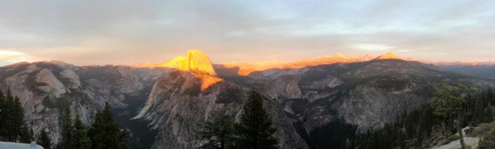 Half dome Panorama.jpg