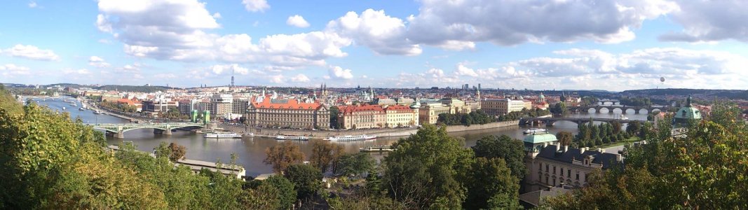 Prague-pano.jpg