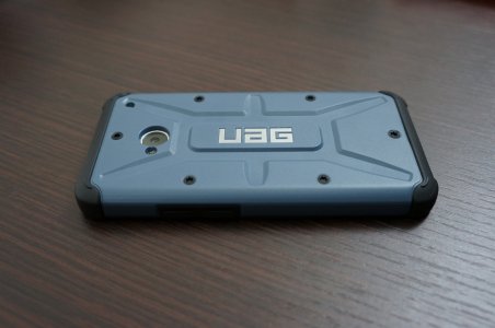 HTC One UAG Aero 01.jpg