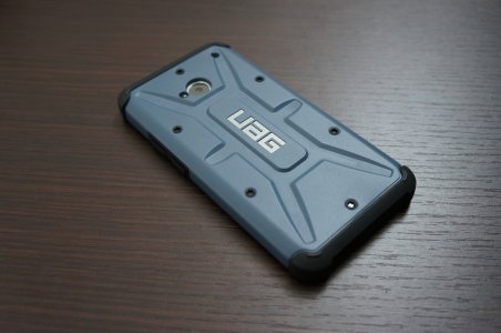 HTC One UAG Aero 02.jpg