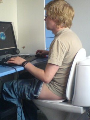 17-multitasking-toilet.jpg