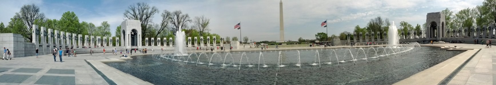 WW2MemorialPANO.jpg