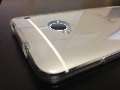 HTCOneClear1_zpsdfaffa40.jpg