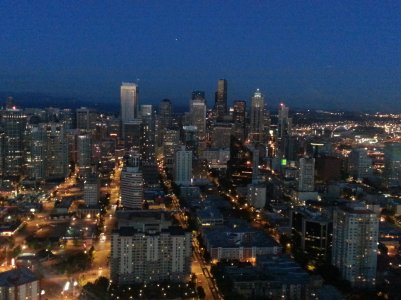 space needle top.jpg