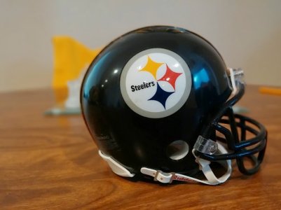 STEELER HELMET.jpg
