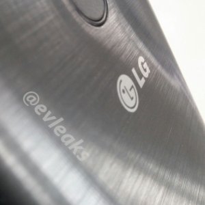 gsmarena_001.jpg