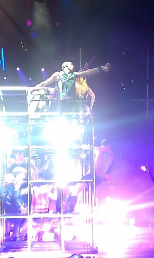 2011-04-12 21.58.16.jpg