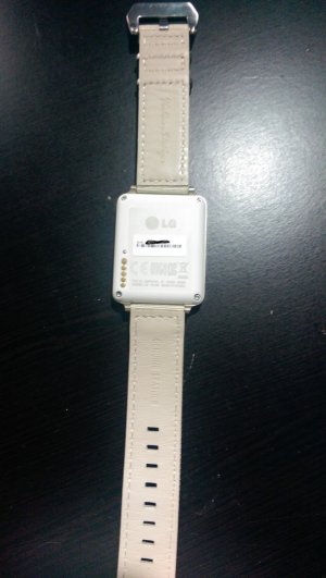 LG G Watch_Tan_Band_Back.jpg