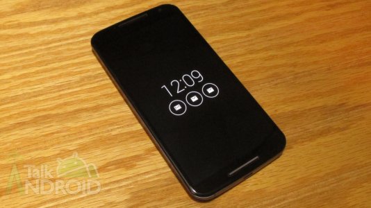 Moto_X_2014_Moto_Display_TA.jpg