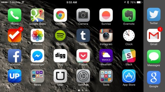 the-iphone-6-plus-lets-you-view-your-home-screen-in-landscape-mode.jpg