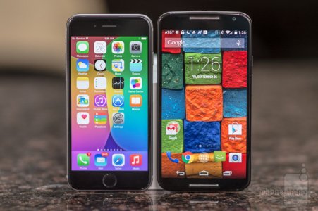 Apple-iPhone-6-vs-Motorola-Moto-X-2014-TI.jpg