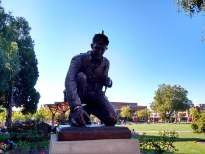 Weekly-Photo-Contest-Statues.jpg Weekly-Photo-Contest-Statues.jpg