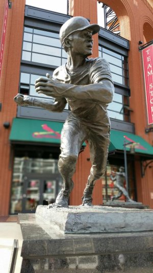 statue_zpsd1dbc4fb.jpg
