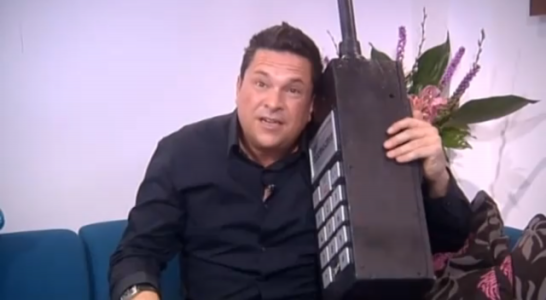 huge-phone-640x352.png