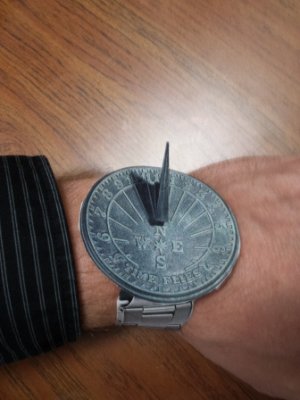solar_powered_watch.jpg