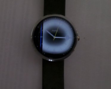 Moto 360 display.jpg